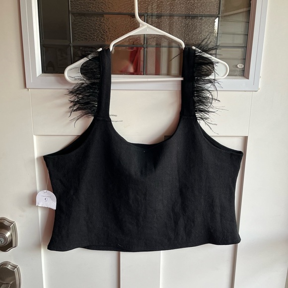 ARULA nwt black crop top with feather accents - Picture 7 of 7